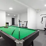 Holiday home Ten-bedroom In