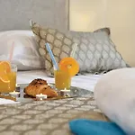 Ten-bedroom In *