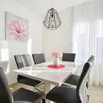 Ten-bedroom In * Razanj