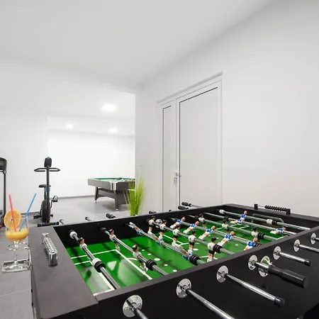 Ten-bedroom In 펜션