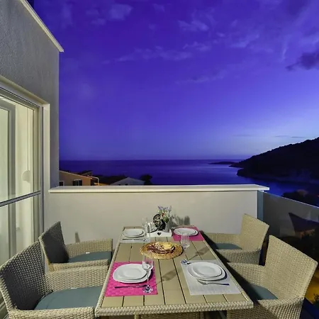 Holiday home 10 Bedroom Gorgeous In Razanj