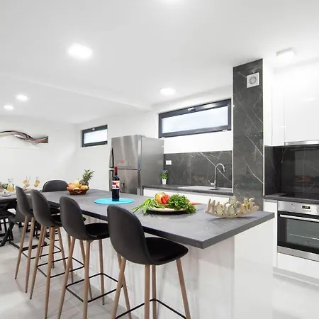 펜션 Ten-bedroom In