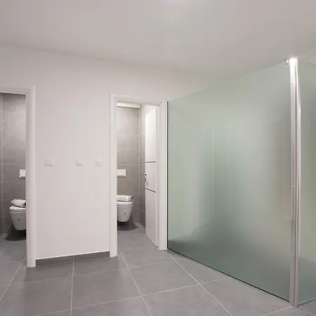 Ten-bedroom In Tatil Evi *