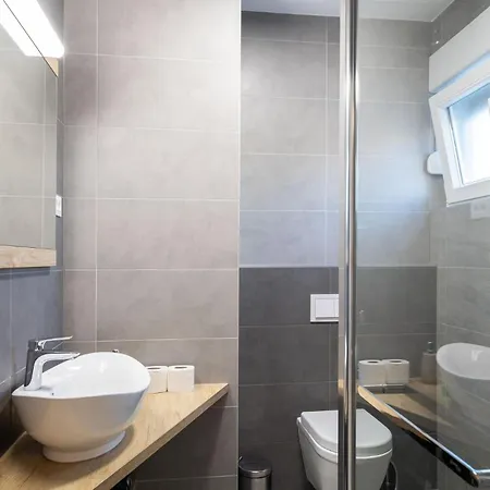 Vakantiehuis Ten-bedroom In *