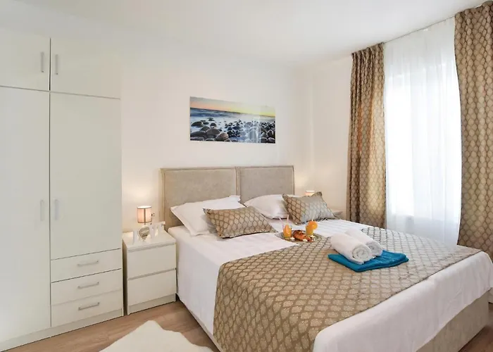 Ten-bedroom In Tatil Evi