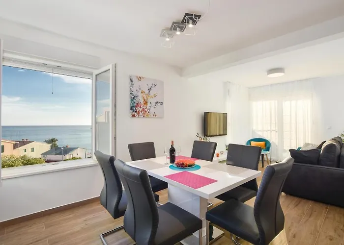 Ten-bedroom In Tatil Evi Ražanj