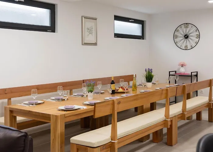 Ten-bedroom In Tatil Evi