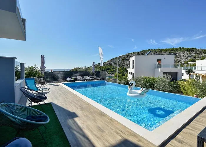 Ten-bedroom In Tatil Evi Ražanj