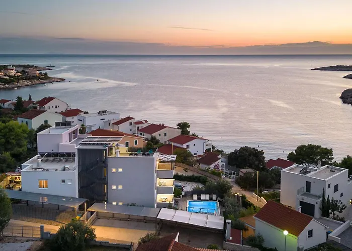 Ten-bedroom In Tatil Evi Ražanj
