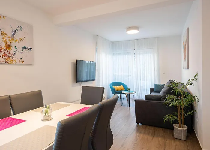 Tatil Evi Ten-bedroom In Ražanj